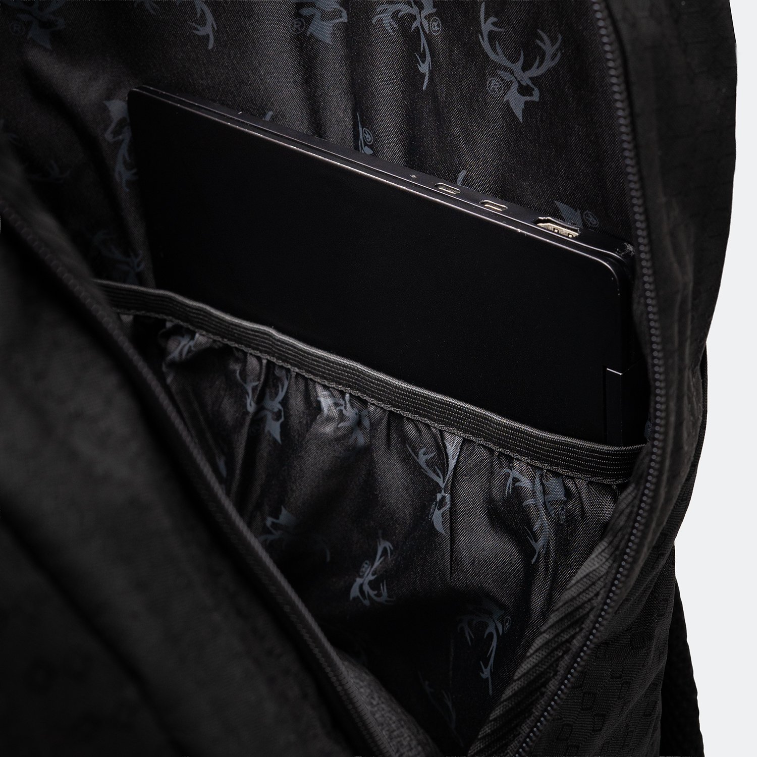 BACKPACK ONE NEGRO - Imagen 6